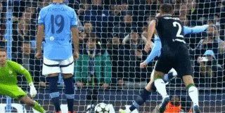 1732661184417094500.gif 开云体育-【欧冠】3比0变3比3!曼城遭费耶诺德绝平,6场不胜