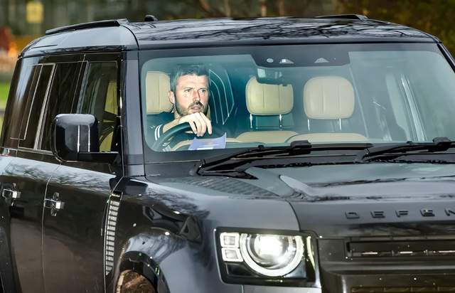 曼联将官宣新帅：卡里克时隔4年回归 带上4名助手 签约半年