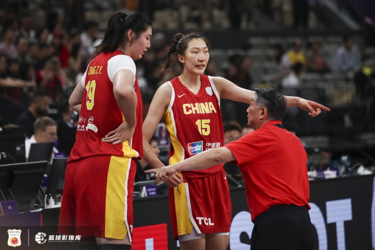 开云体育下载-中国女篮占优的内线表现低迷&amp;外线投射糟糕 张子宇可能是唯一亮点