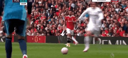 kaiyun-【英超】博格巴4助攻B费戴帽 曼联5比1大胜利兹联